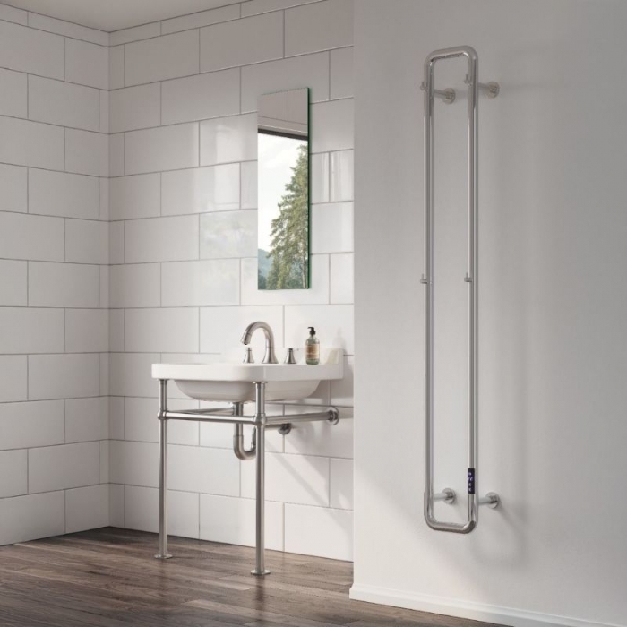 Prestige Pelmo Polished Stainless Steel Towel Rail 1500mm x 200mm in situ